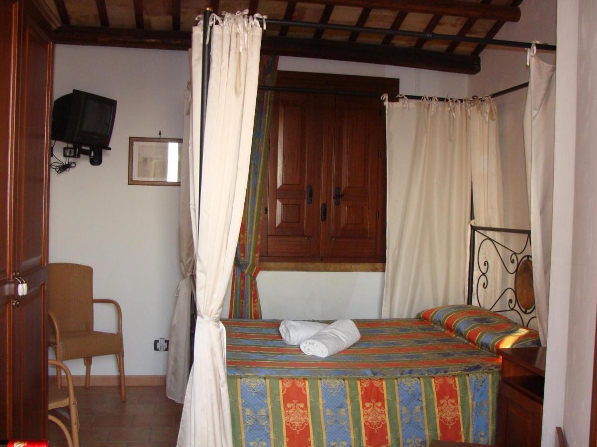 Baglio Cofano Rooms & Relax Кустоначі Номер фото